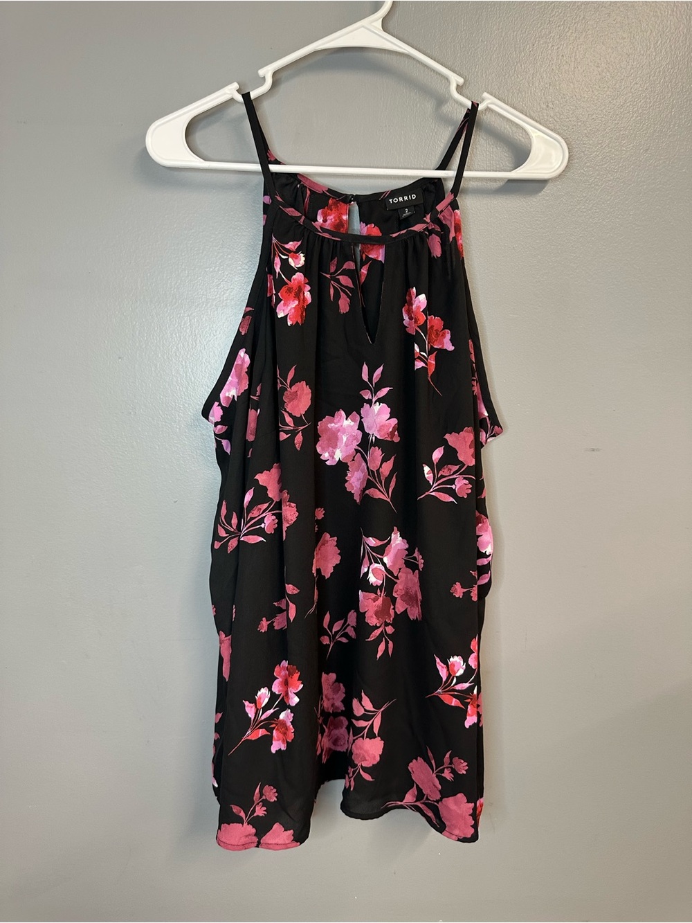 Torrid Women’s long sleeveless blouse with Pink Floral Print